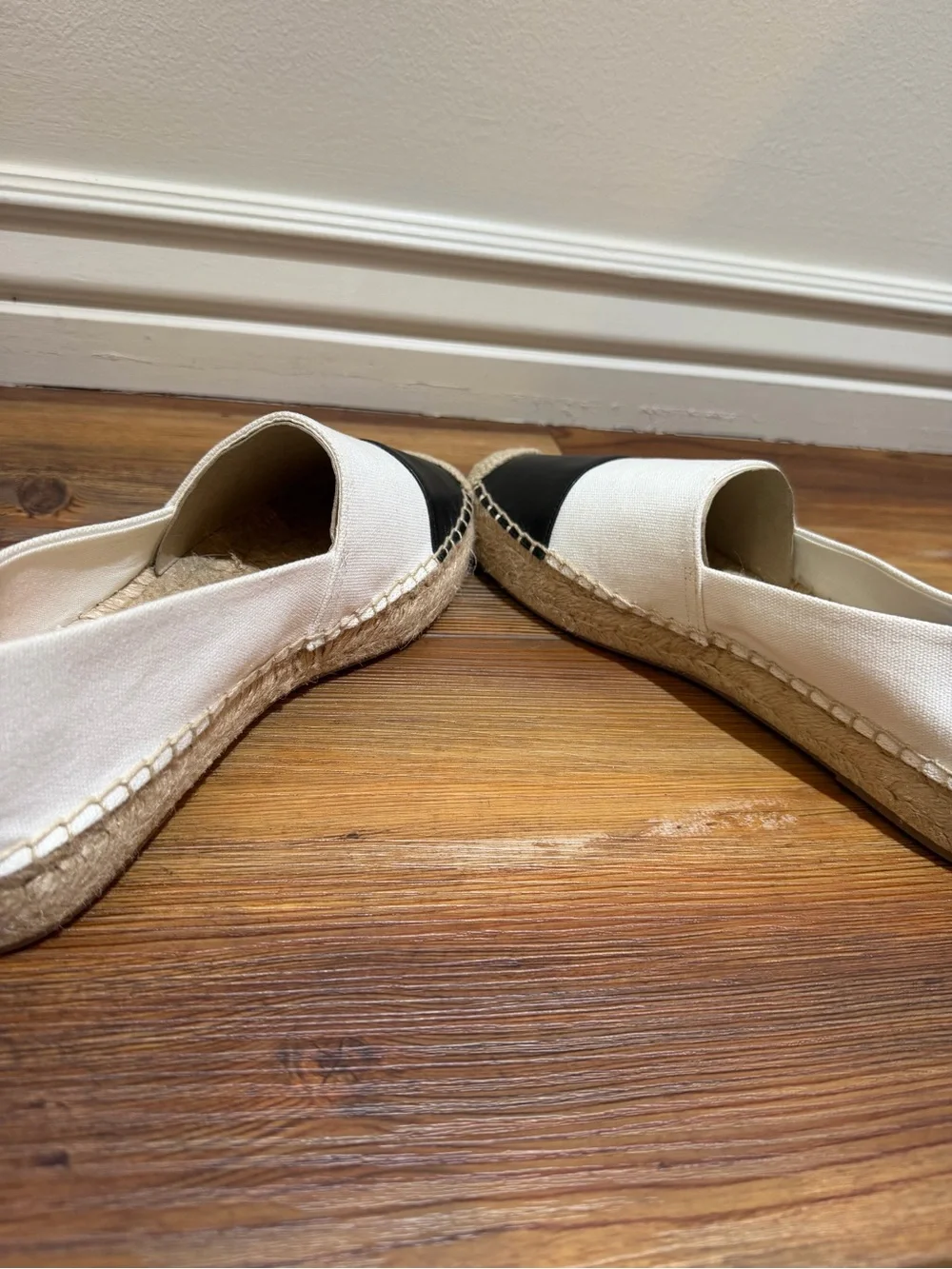 NEW J. Crew White Canvas Espadrilles with leather Black Toe Cap Size 9